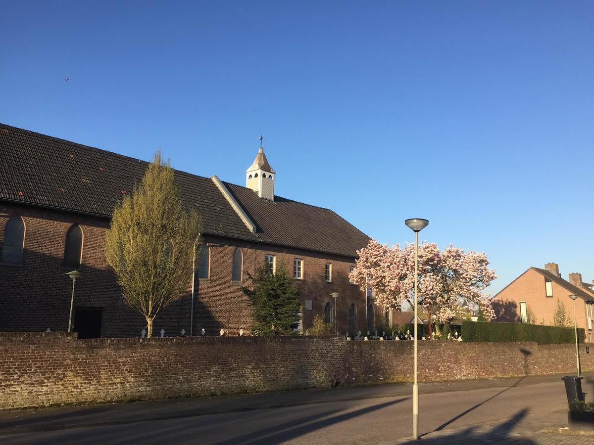 B&B - Eetcafe - Riekelt Gronsveld Bagian luar foto