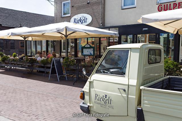 B&B - Eetcafe - Riekelt Gronsveld Bagian luar foto